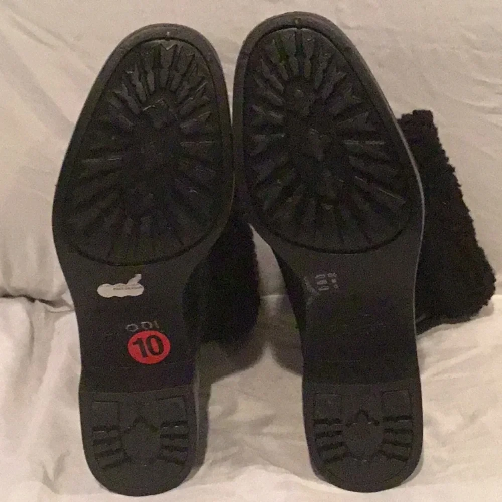 Coach boots